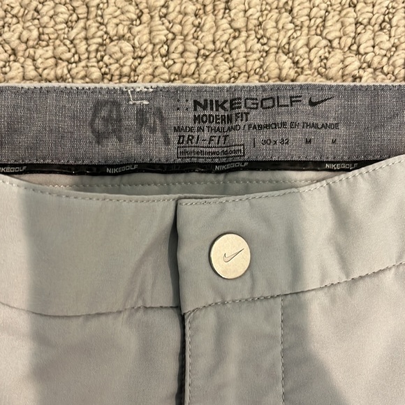 Nike Golf Modern Fit Pants 30-32 - Picture 2 of 3